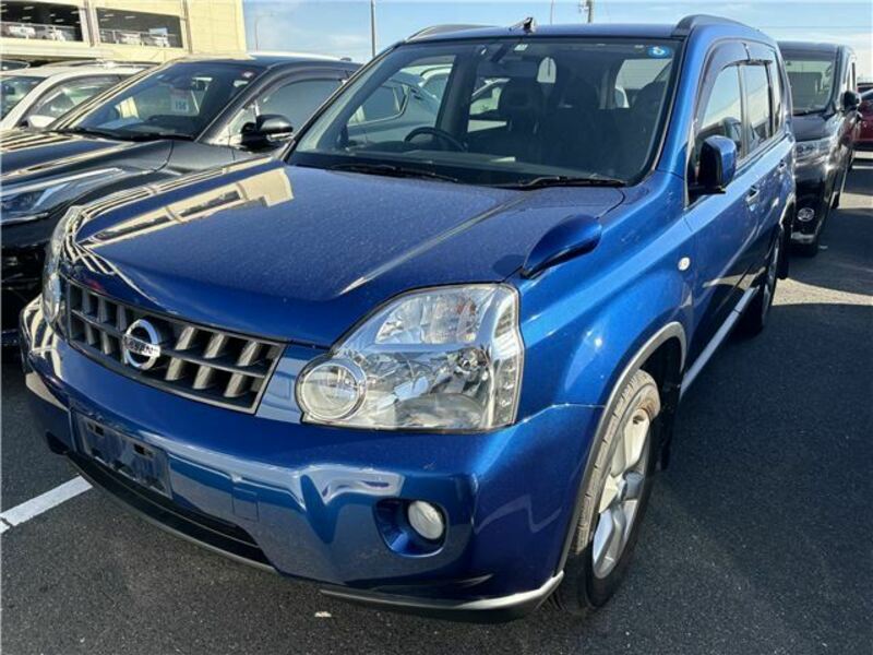 NISSAN　X-TRAIL