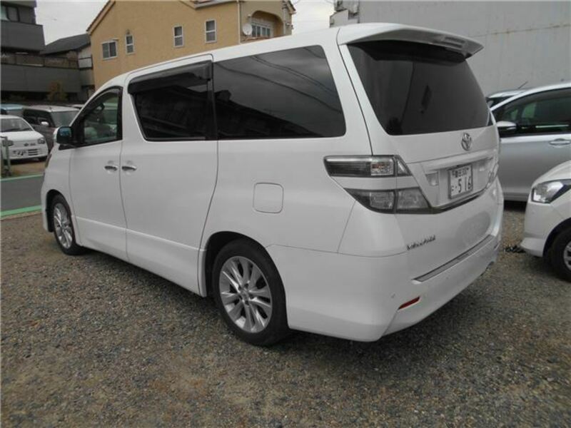 VELLFIRE-1