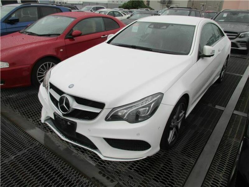 MERCEDES-BENZ　E-CLASS