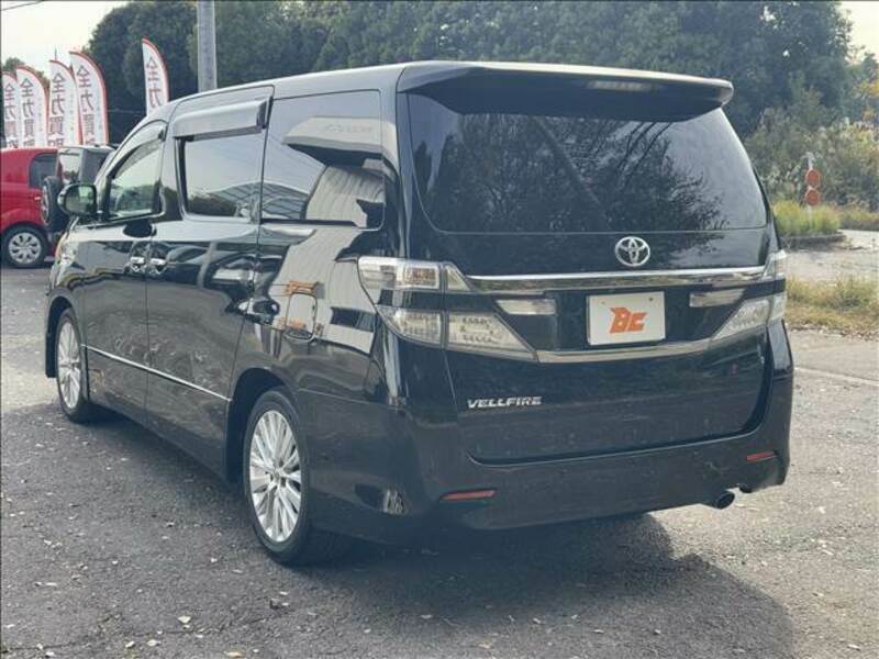 VELLFIRE-7