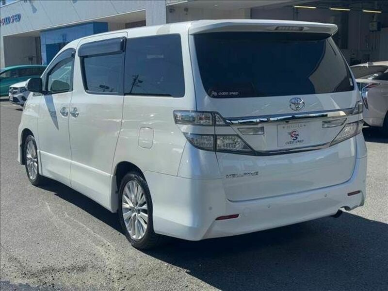 VELLFIRE-15