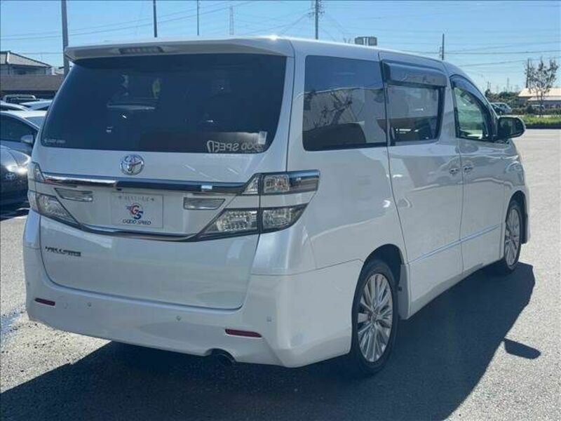 VELLFIRE-16