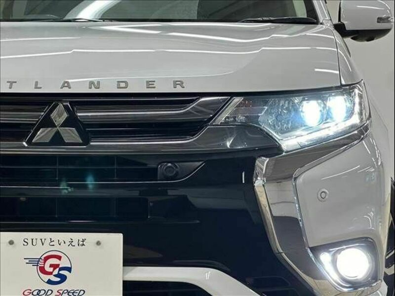 OUTLANDER PHEV-9