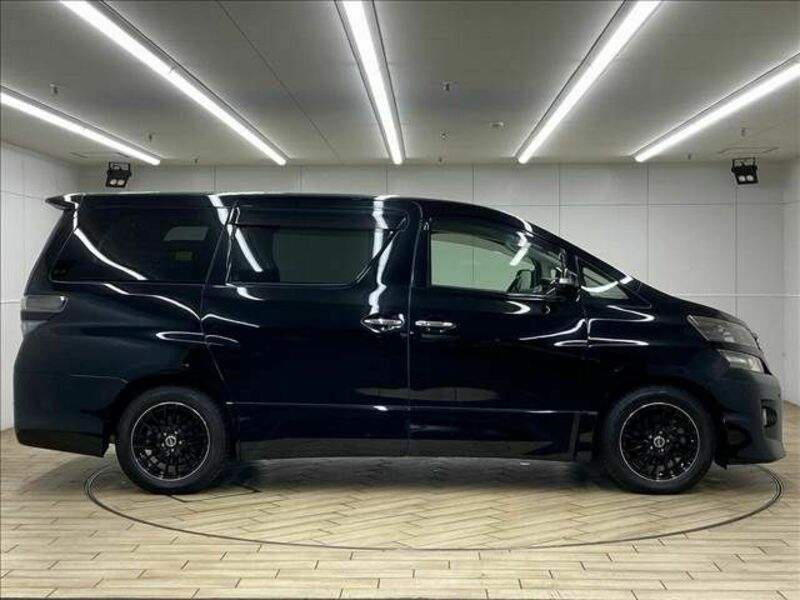 VELLFIRE-16