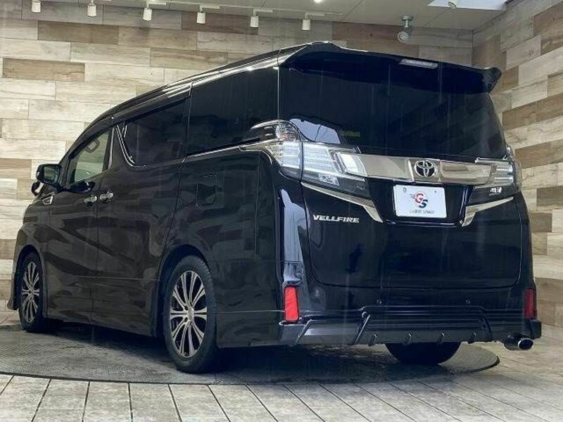 VELLFIRE-15