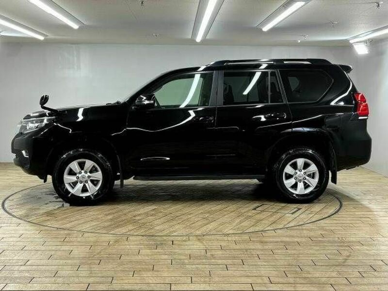 LAND CRUISER PRADO-11