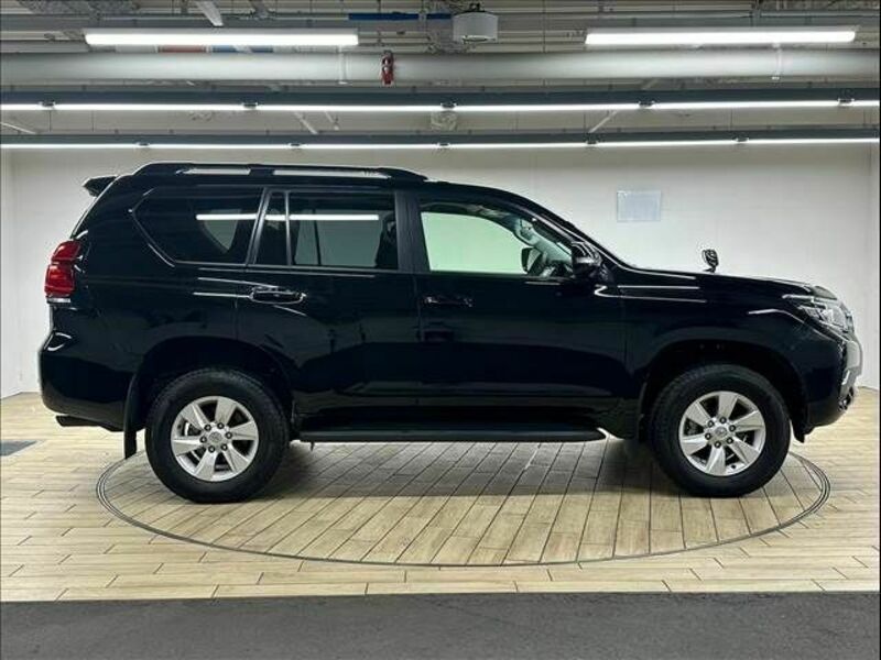 LAND CRUISER PRADO-17