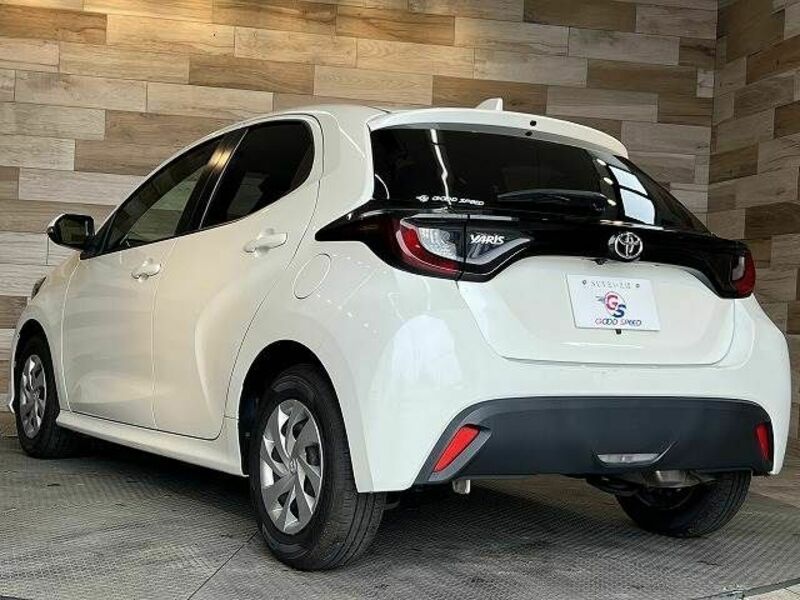 YARIS-15