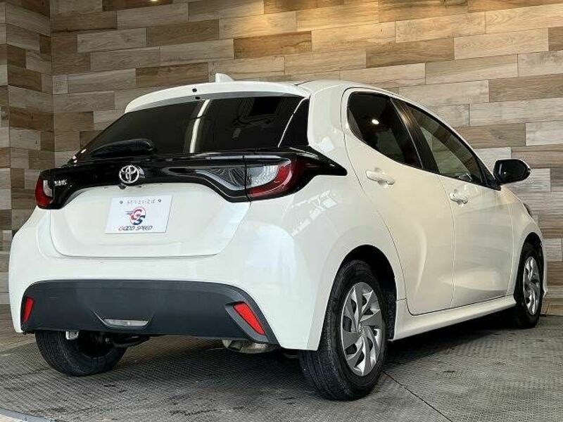 YARIS-16