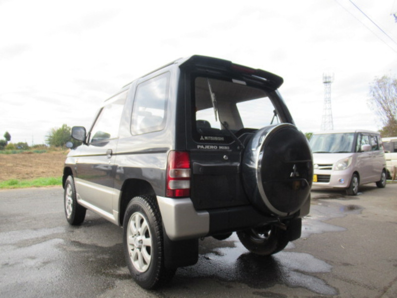 PAJERO MINI-12