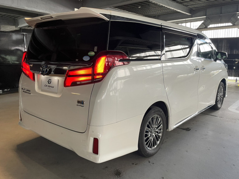 ALPHARD-9