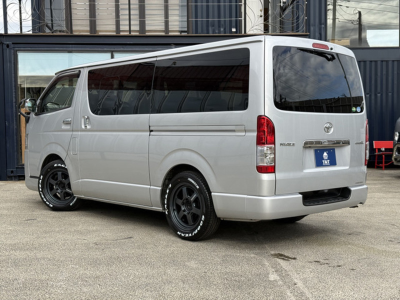 HIACE VAN-4