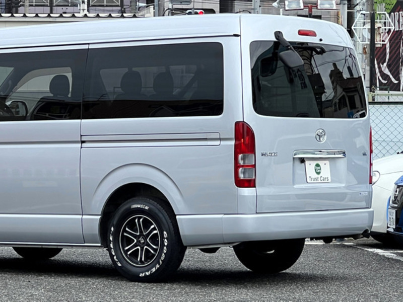 HIACE-10