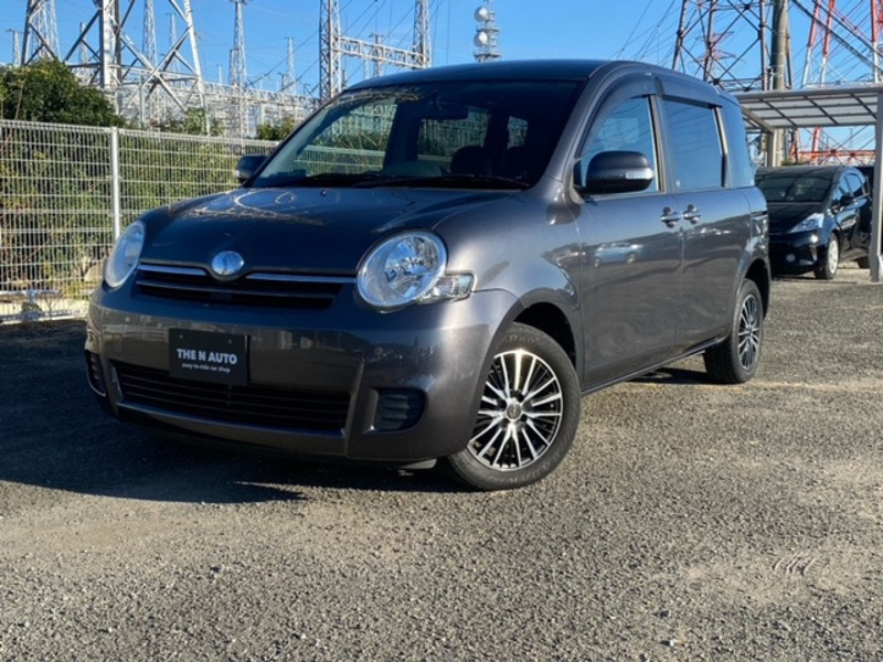 TOYOTA　SIENTA