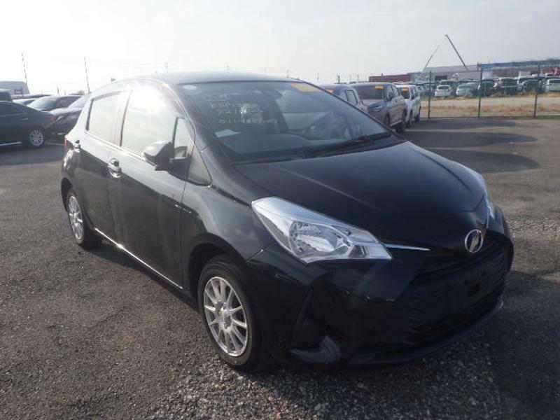 TOYOTA　VITZ