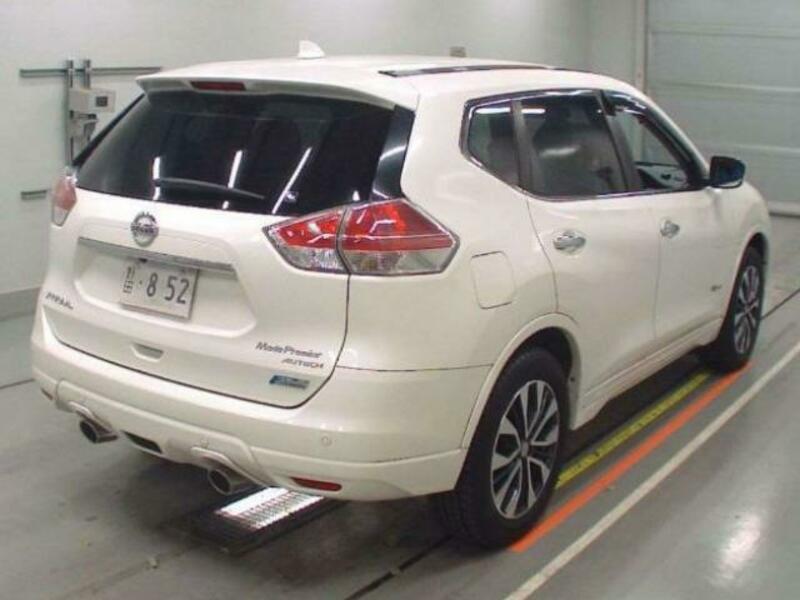 X-TRAIL-3