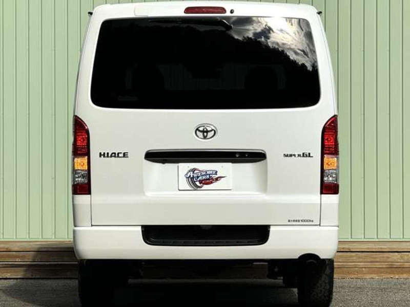 HIACE VAN-9