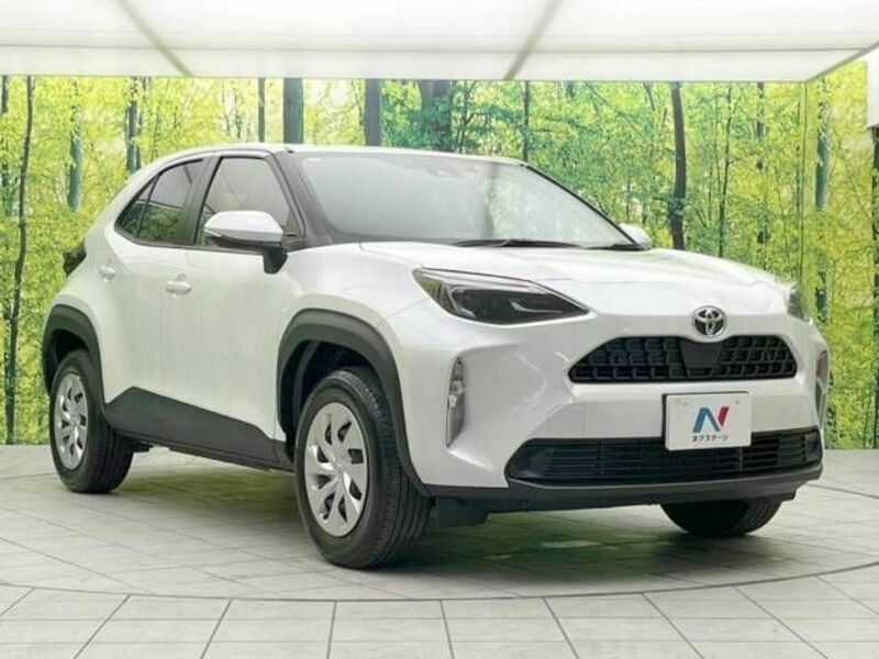 YARIS CROSS-16