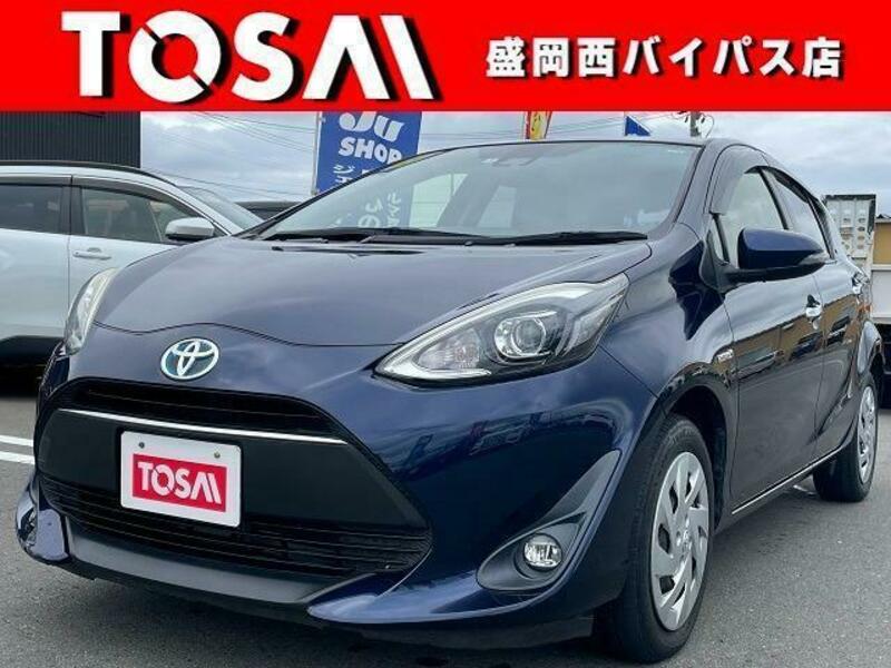 TOYOTA　AQUA