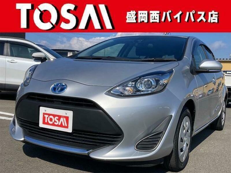 TOYOTA　AQUA