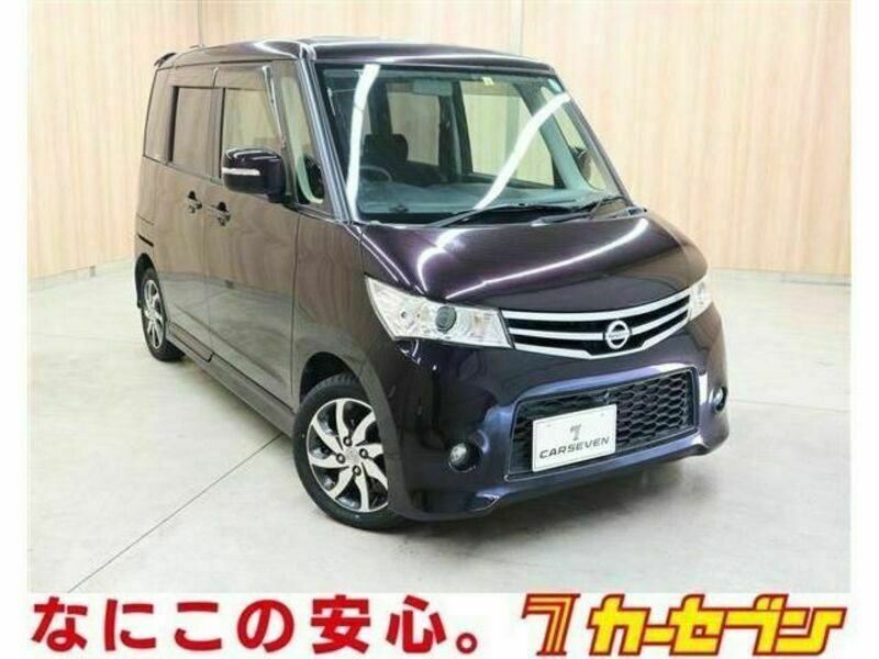 NISSAN　ROOX