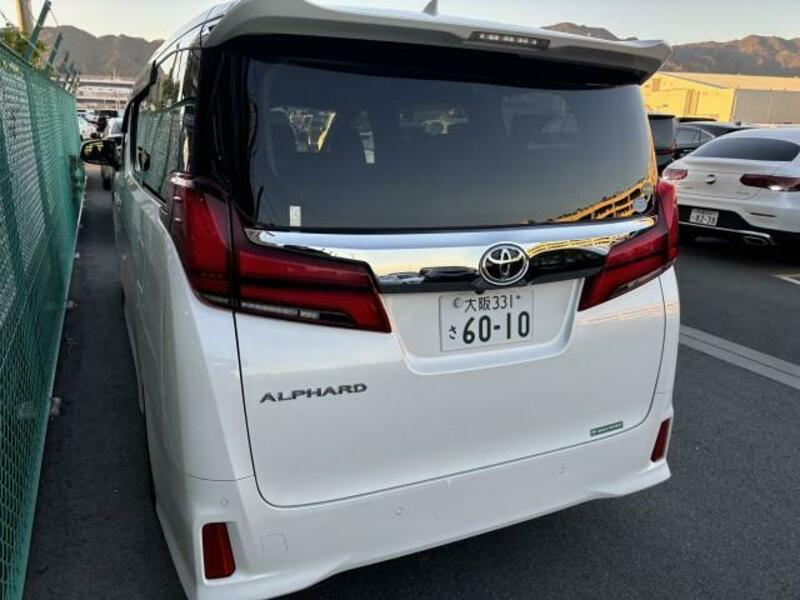 ALPHARD-9