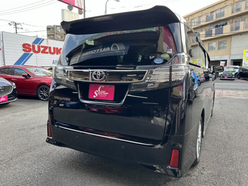 VELLFIRE-16