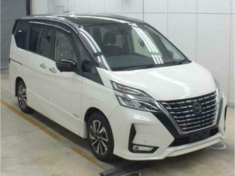 NISSAN　SERENA