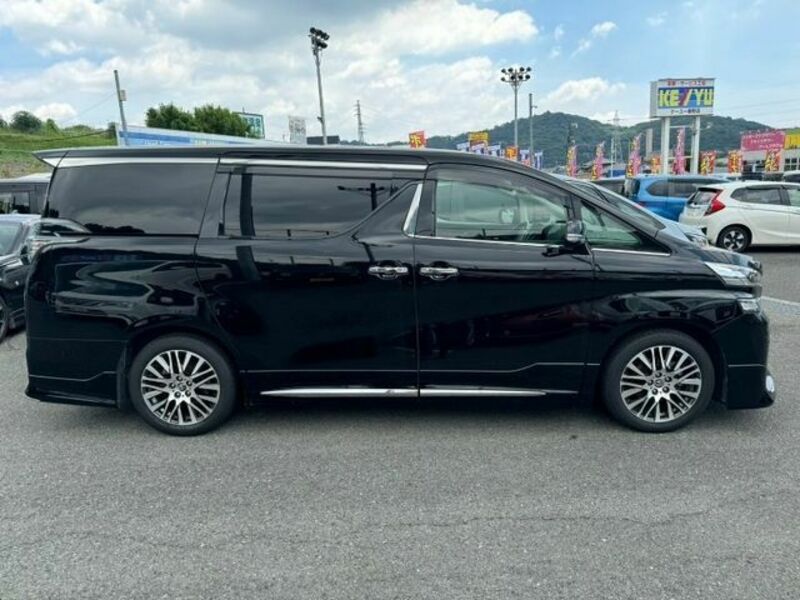 VELLFIRE-7