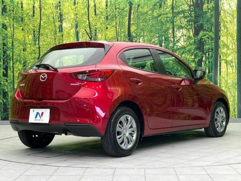 MAZDA2