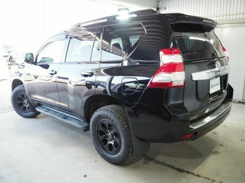 LAND CRUISER PRADO-5