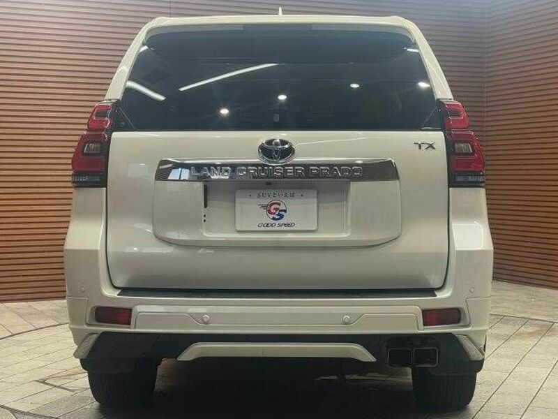 LAND CRUISER PRADO-12