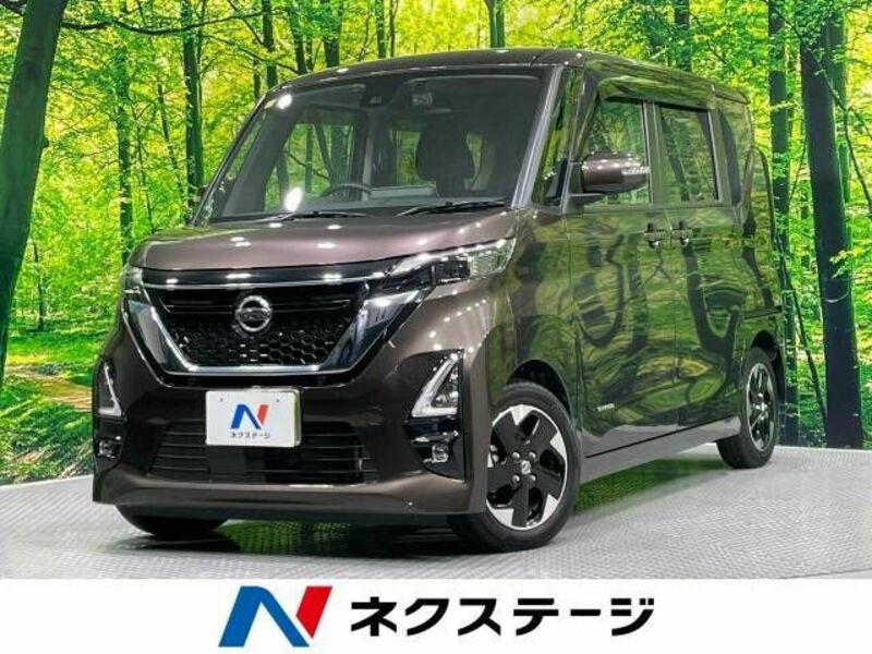 NISSAN　ROOX