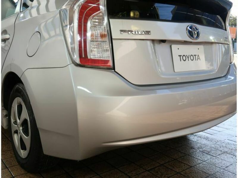 PRIUS-10