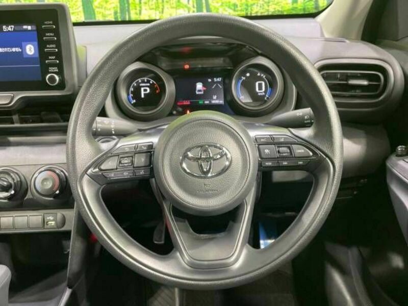 YARIS CROSS-11