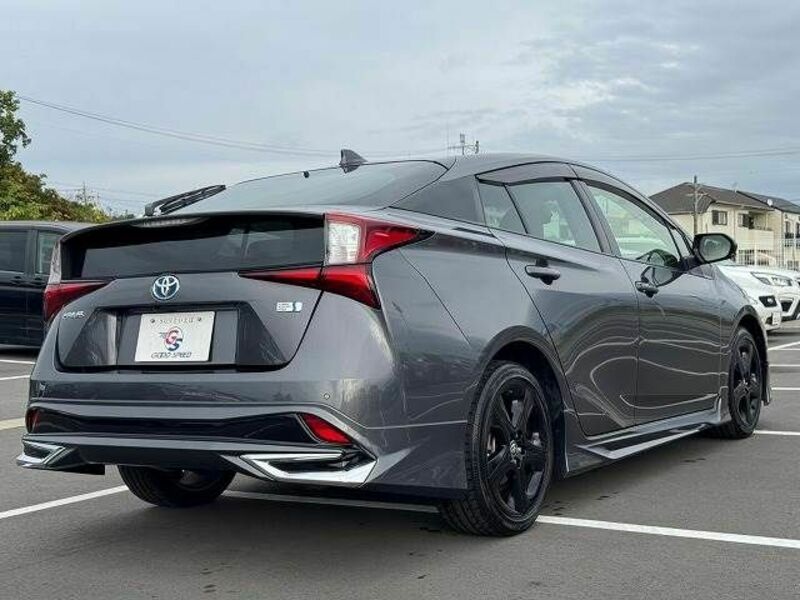 PRIUS-15