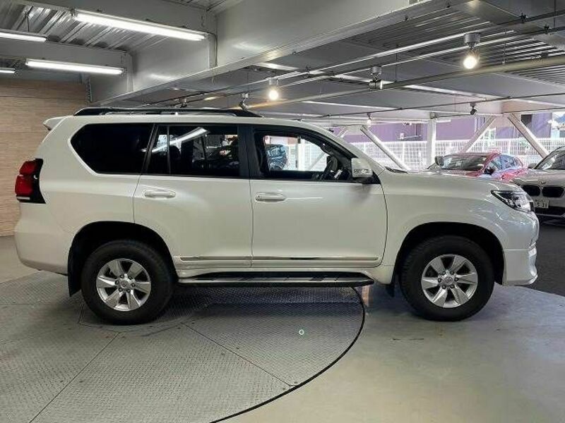 LAND CRUISER PRADO-17