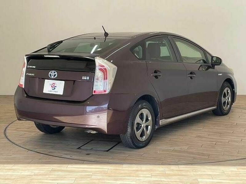 PRIUS-14