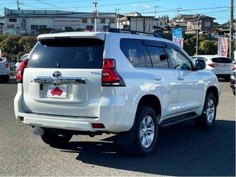 LAND CRUISER PRADO-2