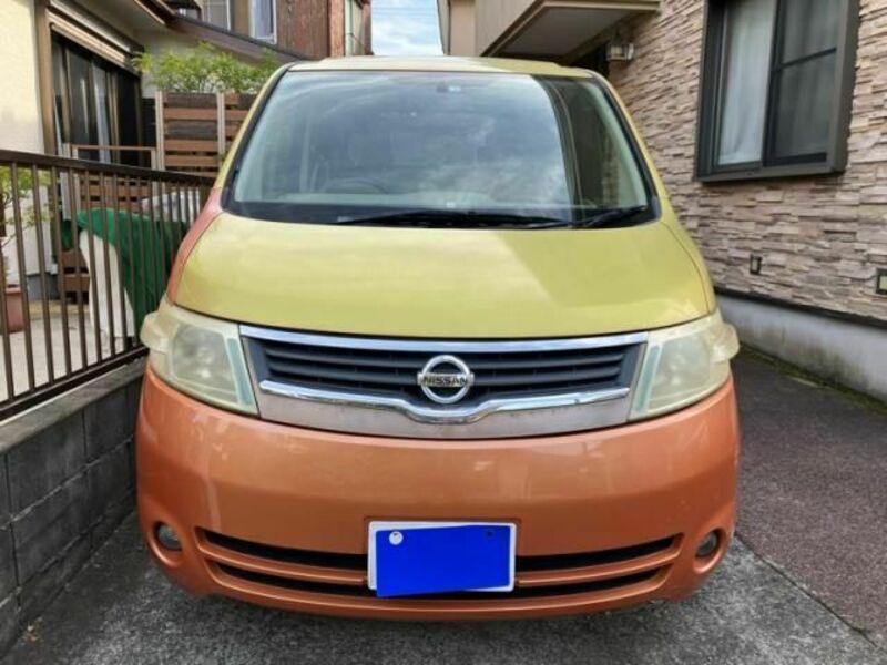 NISSAN　SERENA