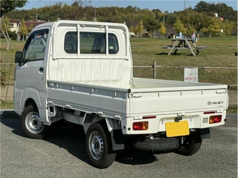 HIJET TRUCK-1