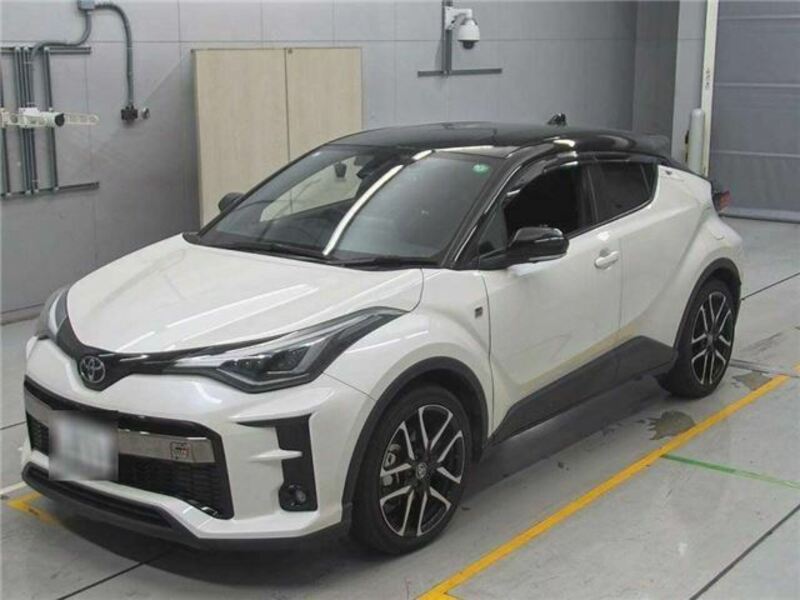 TOYOTA　C-HR