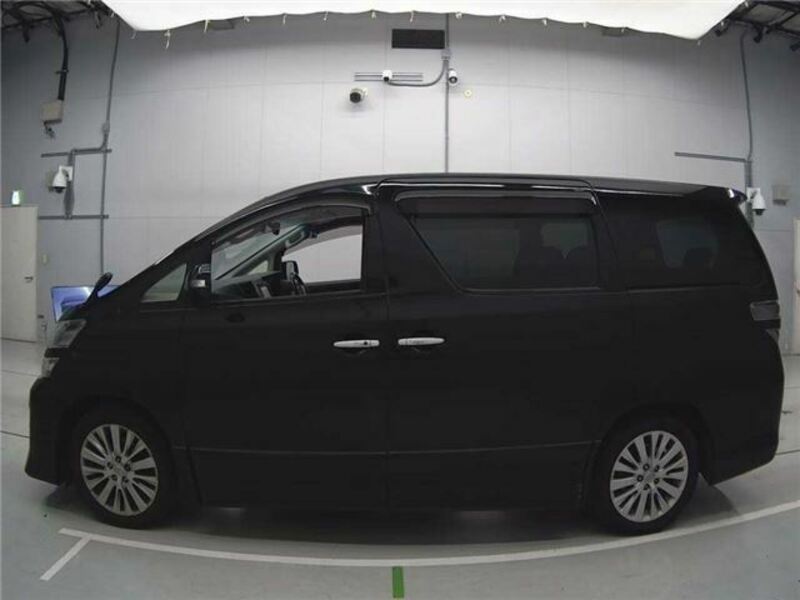 VELLFIRE-3