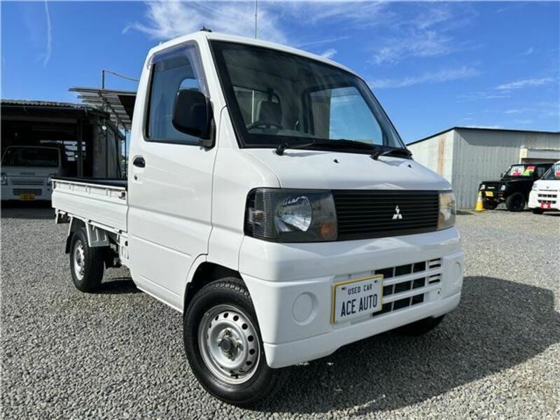 MITSUBISHI　MINICAB TRUCK