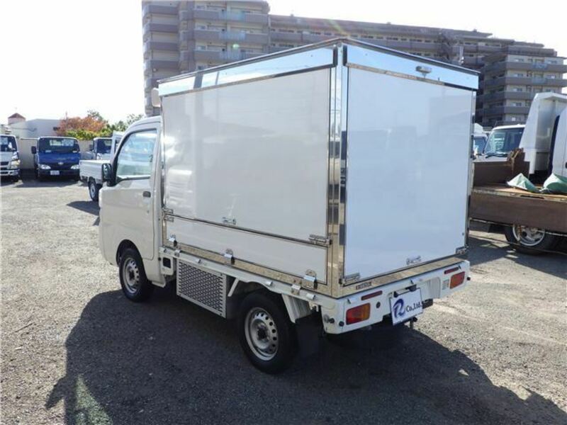 HIJET TRUCK-1