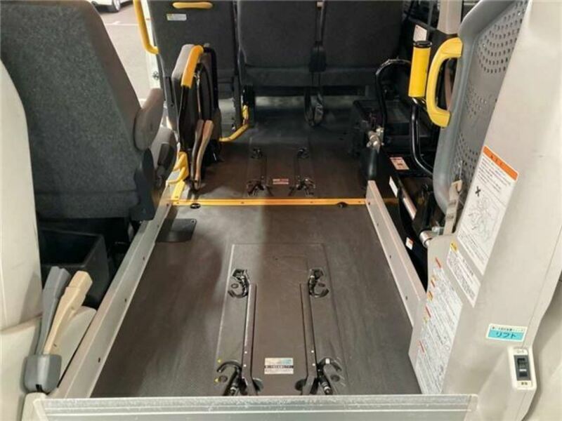 HIACE VAN
