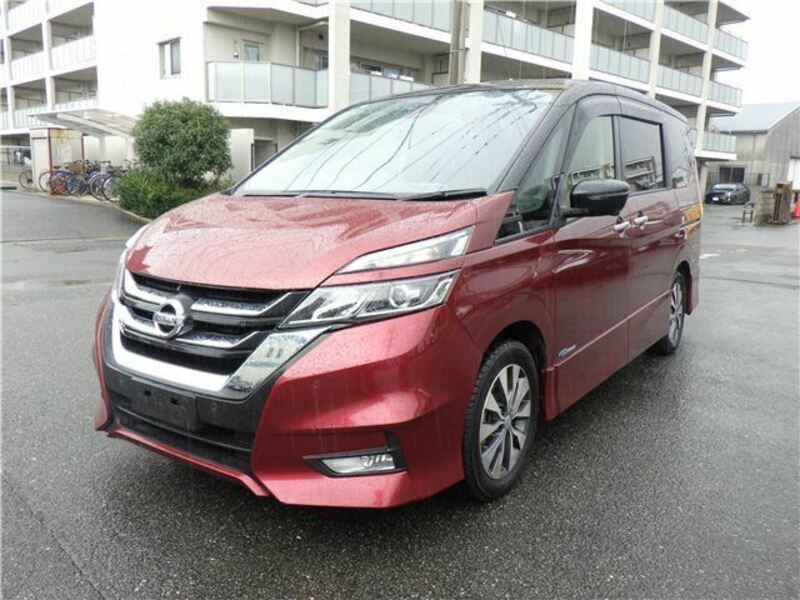 NISSAN　SERENA