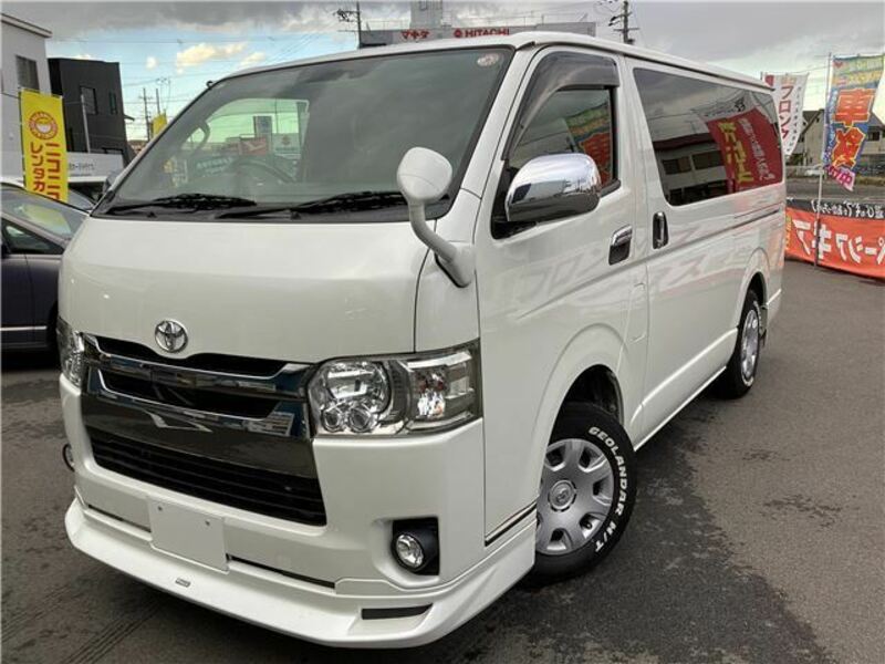 TOYOTA　HIACE VAN