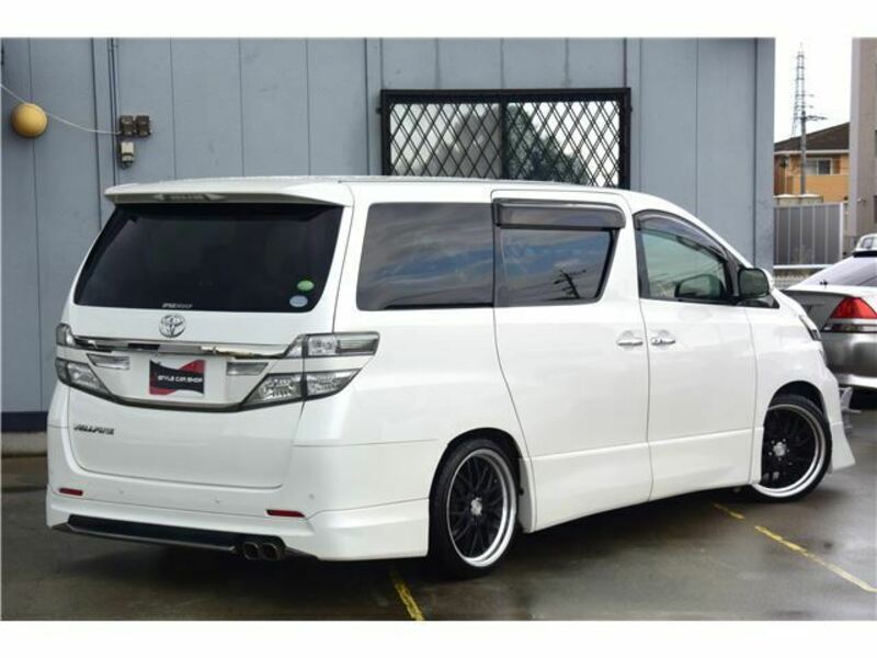 VELLFIRE-8