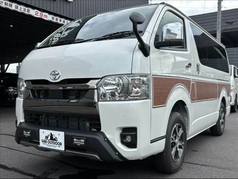 HIACE VAN-11